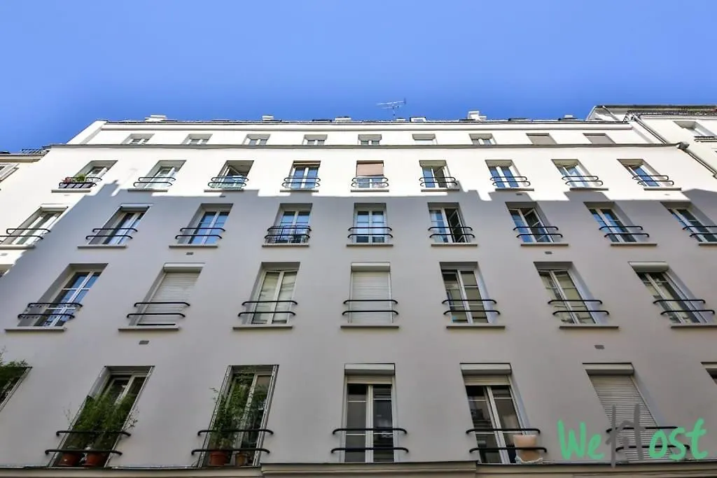 Charming Studio -2 Persons - Paris 10 0*,  France